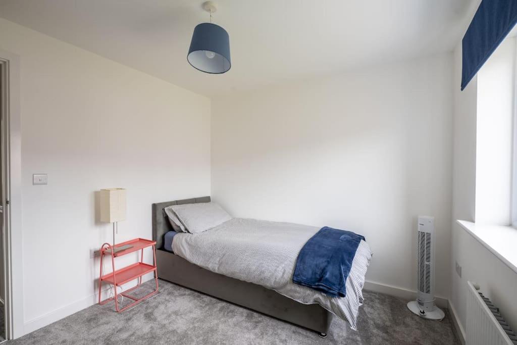 Cosy 3 Bed Near Beaches, Cardiff & Brecon Beacons Coity Экстерьер фото